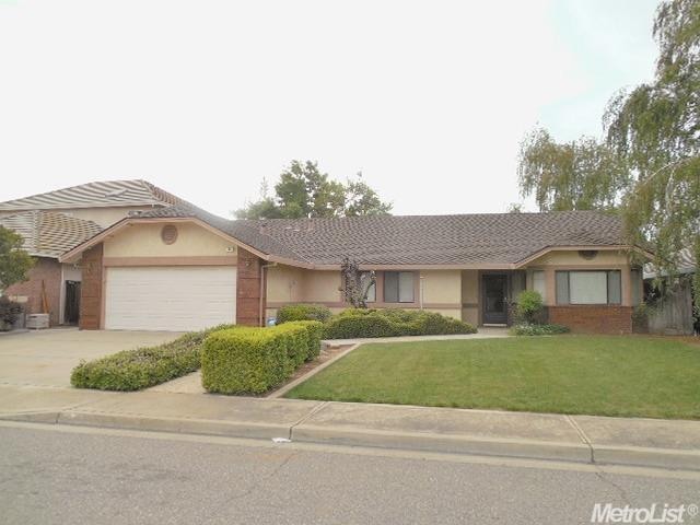 86 Willowood Dr, Oakdale, CA 95361 - photo 1