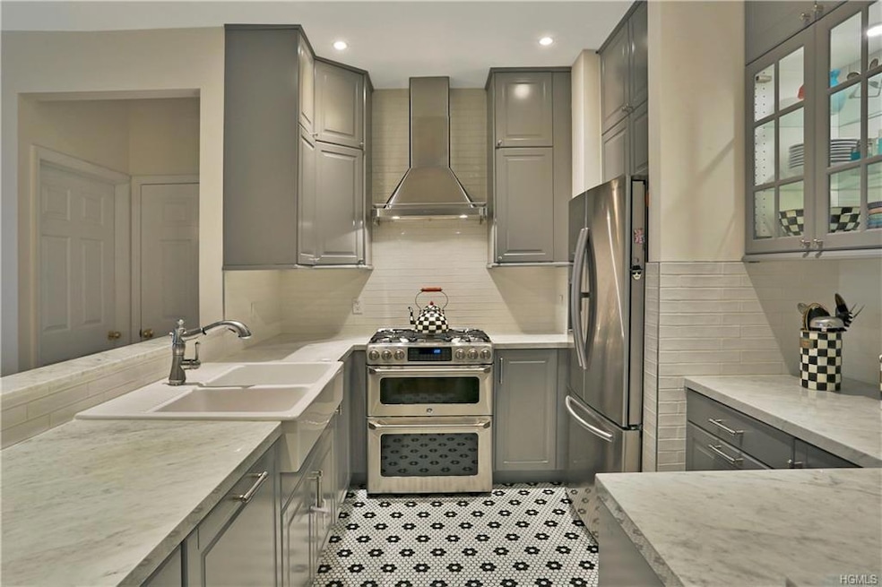 1407 Half Moon Bay Dr, Croton On Hudson, NY 10520 - photo 1