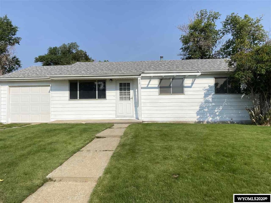 Single level ranch