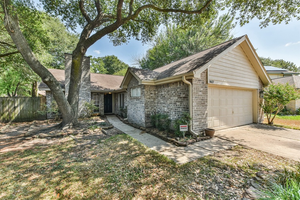 8627 Timbercraft Dr, Houston, TX 77095 - photo 1