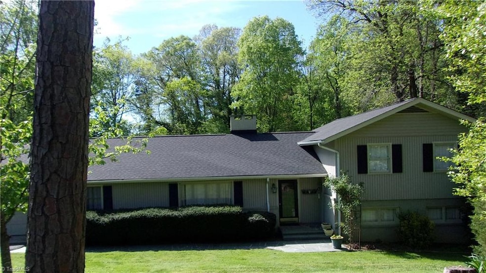 543 Edgewood Rd, Asheboro, NC 27205 - photo 1