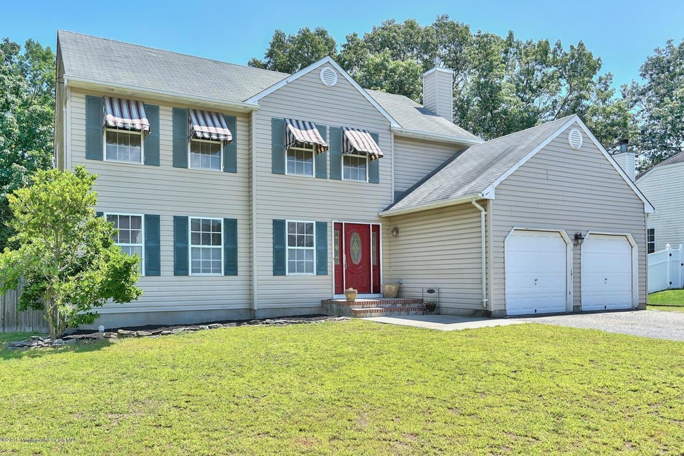 931 Mcguire Dr, Toms River, NJ 08753 - photo 1