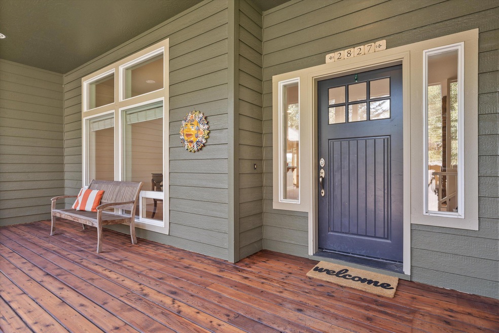 Polarstar Porch