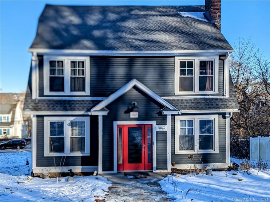 107 Nameaug Ave unit 2, New London, CT 06320 - photo 1