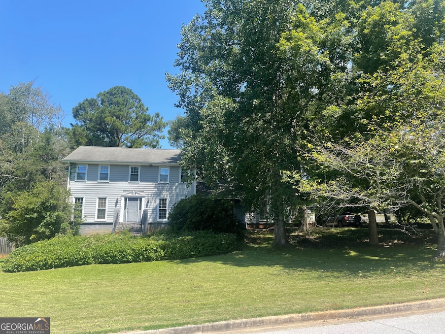 920 Sugar Creek Dr SE, Conyers, GA 30094 - photo 1