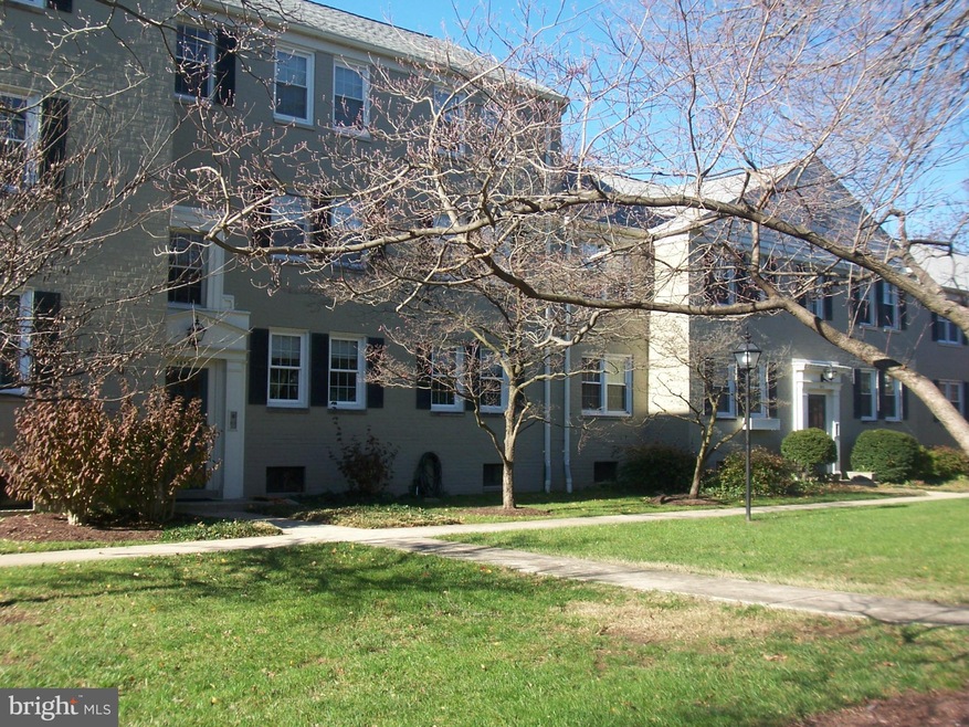 1413 Belle View Blvd unit A2, Alexandria, VA 22307 - photo 1