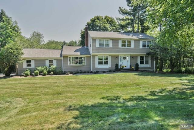 70 Vanderbeck Ln, Mahwah, NJ 07430 - photo 1
