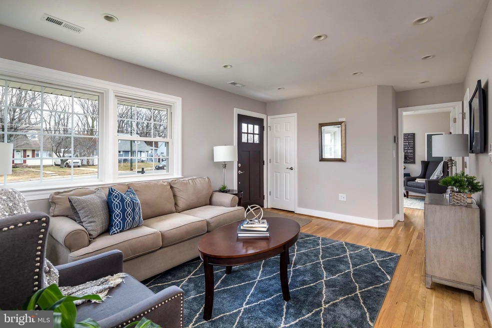 6920 Vanderbilt Dr, Alexandria, VA 22307 - photo 1