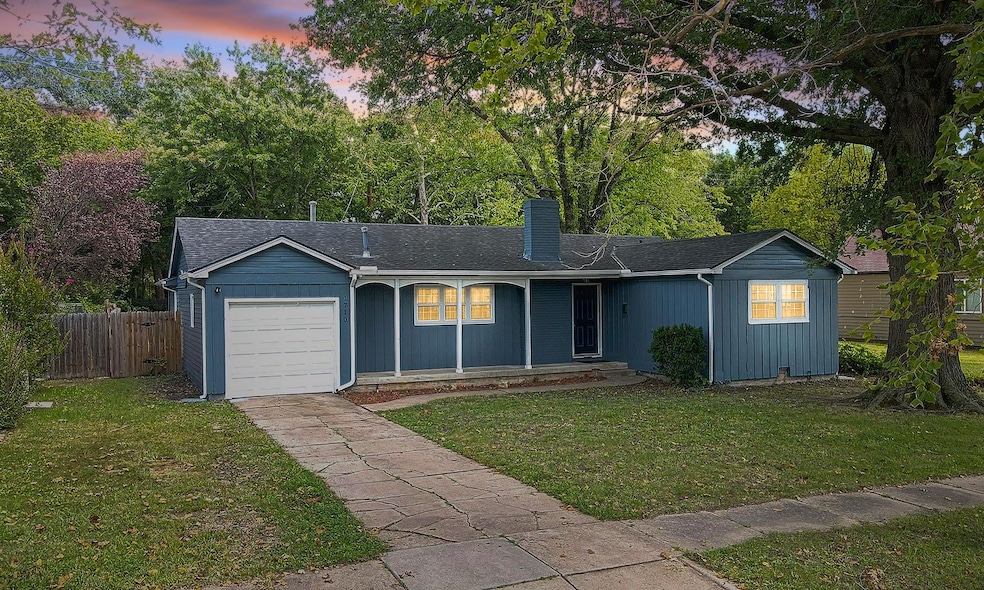 1710 N Old Manor Rd, Wichita, KS 67208 - photo 1