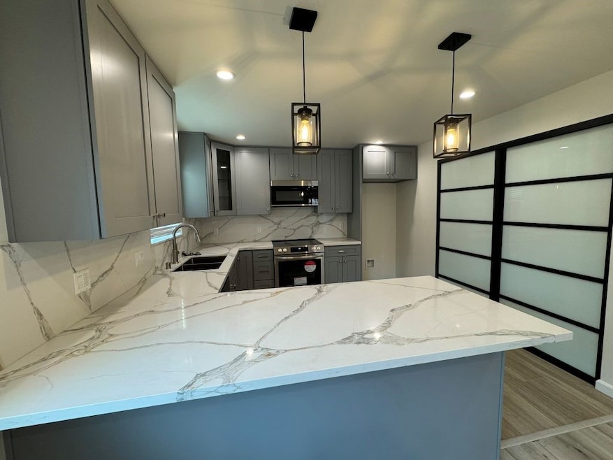 7149 Apperson St unit 2, Los Angeles, CA 91042 - photo 1