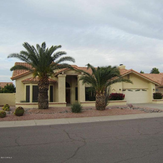 GREAT CURB APPEAL