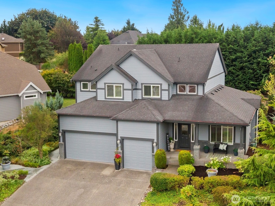 Welcome home to this stunning Zetterberg resale in Quiet Water @ Lake Tapps!