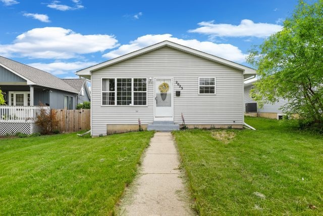 2023 Horeb Ave, Zion, IL 60099 - photo 1