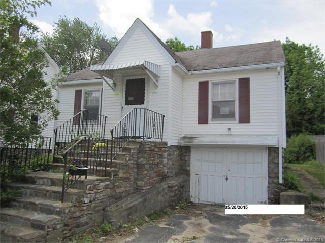 285 Monroe Ave, Waterbury, CT 06705 - photo 1