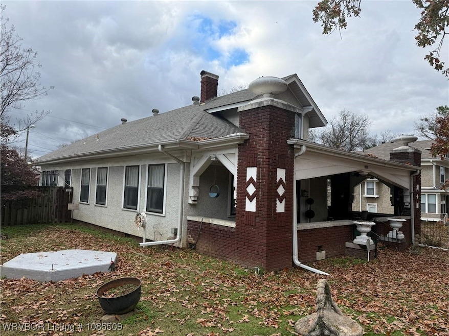 818 S 26th St, Fort Smith, AR 72901 - photo 1