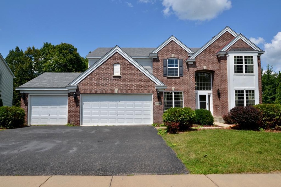 Welcome to 17694 72nd Place North in Maple Grove. 