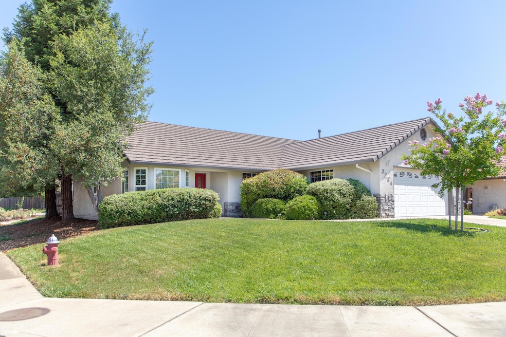 2224 Sageway Dr, Redding, CA 96003 - photo 1