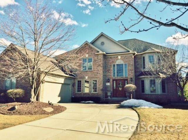 3665 Hollenshade Dr, Rochester Hills, MI 48306 - photo 1