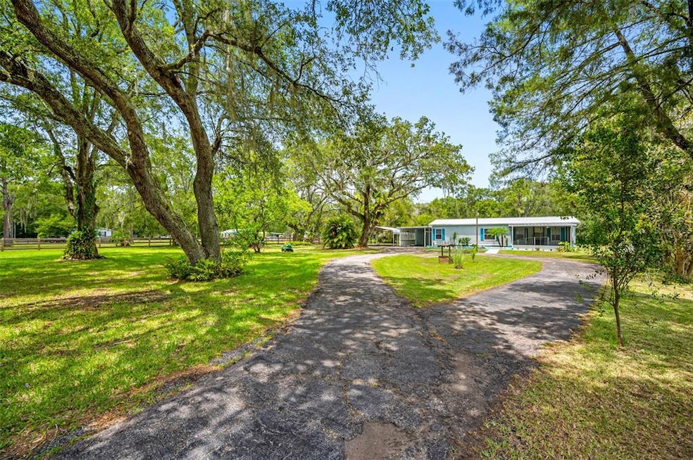 10202 E Sligh Ave, Tampa, FL 33610 - photo 1