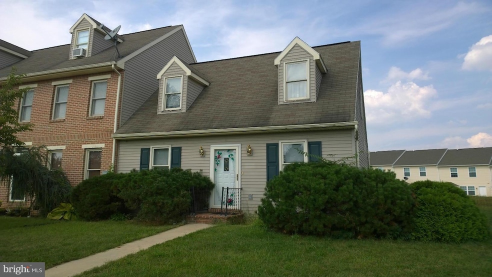 418 Martina Dr, Chambersburg, PA 17201 - photo 1
