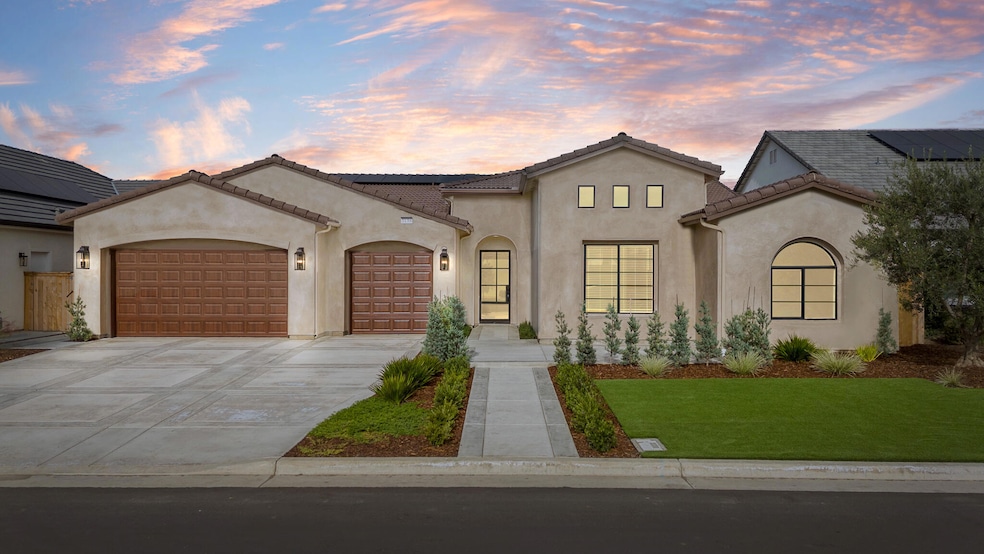 3136 E Beech Ct, Visalia, CA 93292 - photo 1