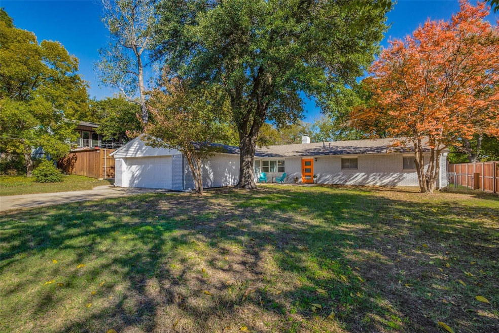 Beautiful established trees.