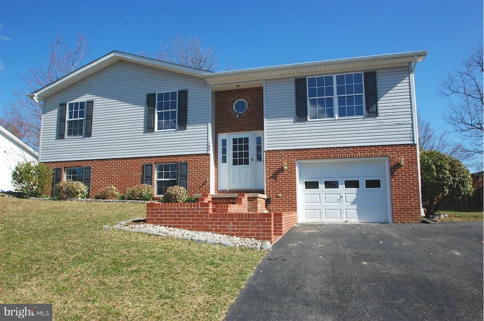 102 Charlton Rd, Winchester, VA 22602 - photo 1