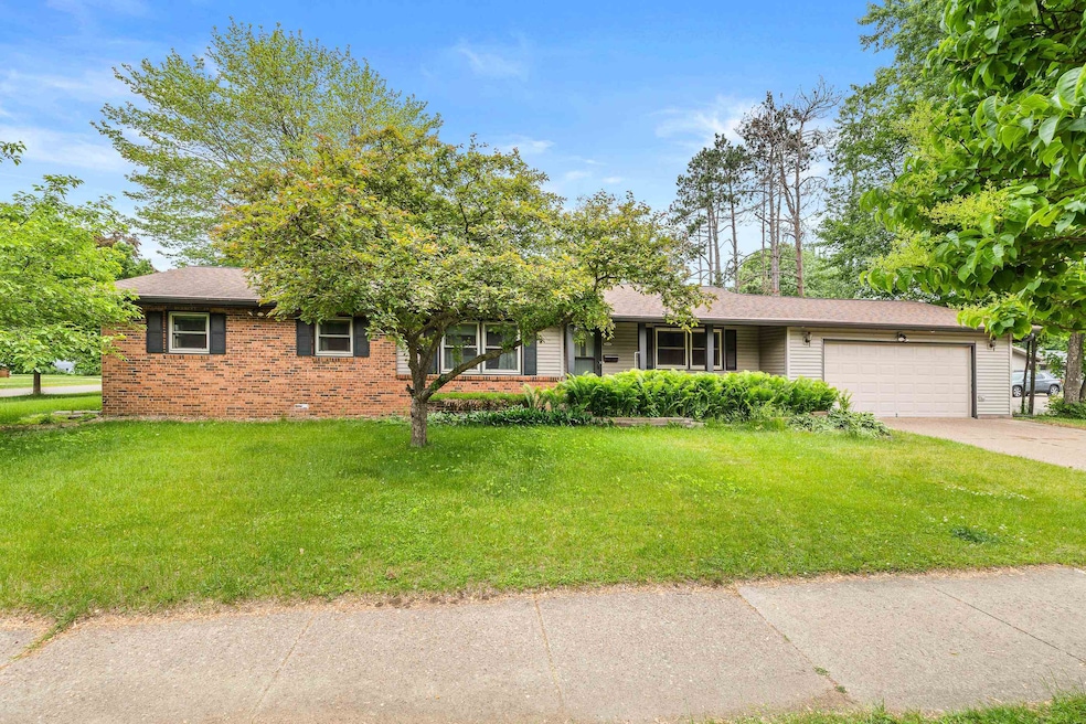 For Sale $275,000 • Co-Listing Agent