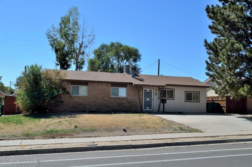 4209 Kingsway Dr, Farmington, NM 87402 - photo 1