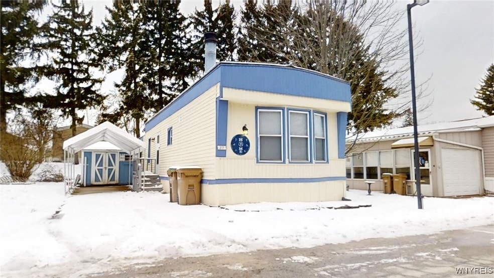 37 Jenny Ct, Buffalo, NY 14225 - photo 1