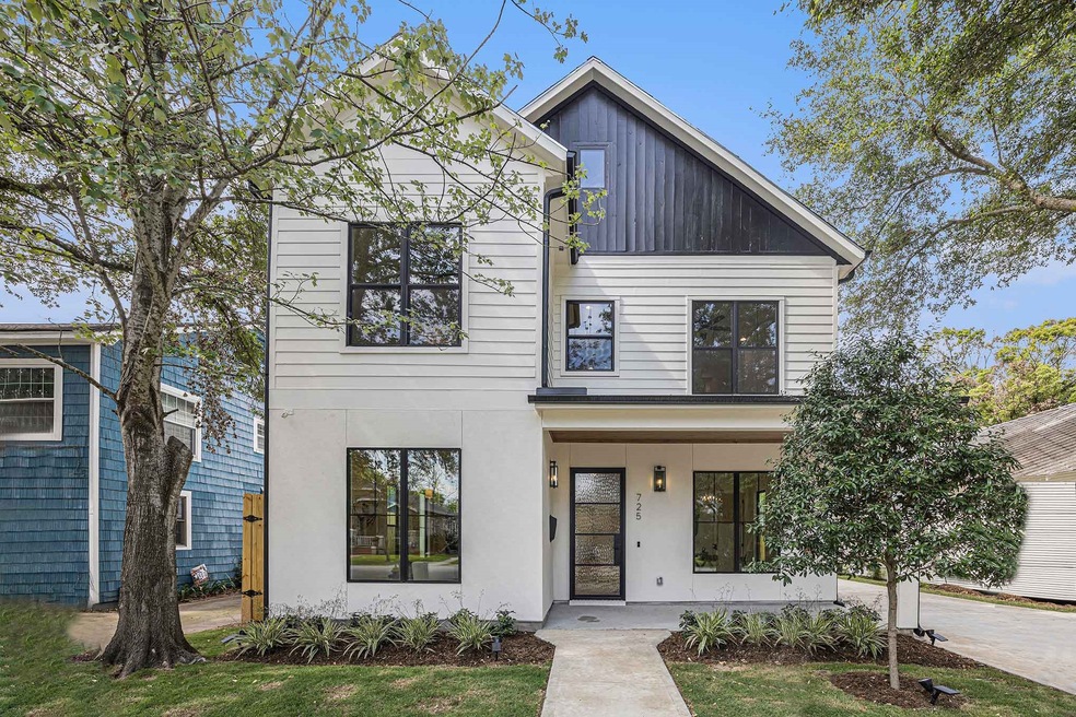 725 Wilken St, Houston, TX 77008 - photo 1