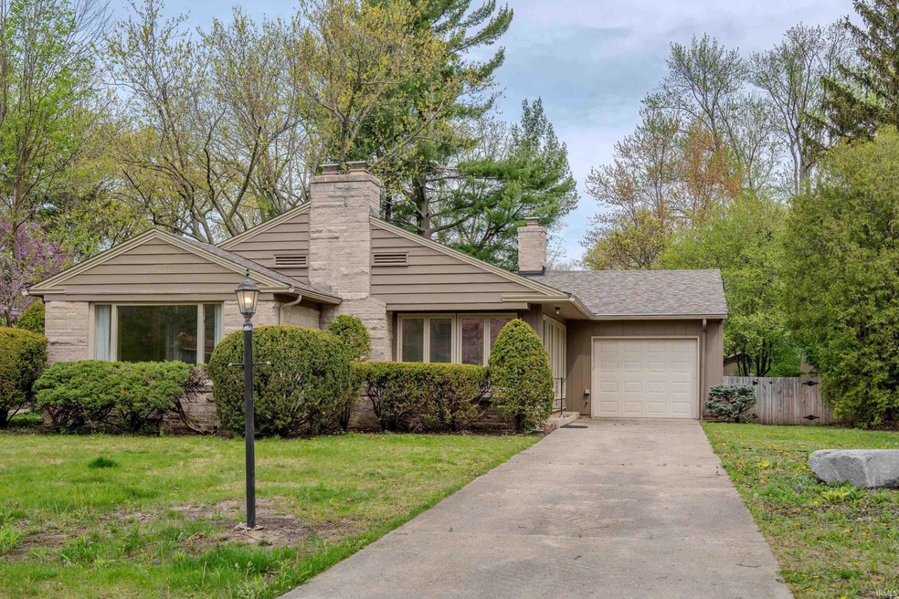 916 Elm Dr, West Lafayette, IN 47906 - photo 1