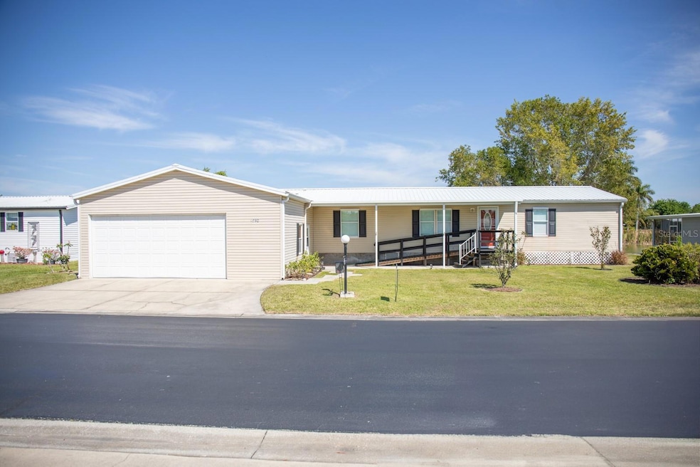 SEMINOLE COVE 4 BEDROOMS, 2 BATHS RAMP ON 2 LOTS