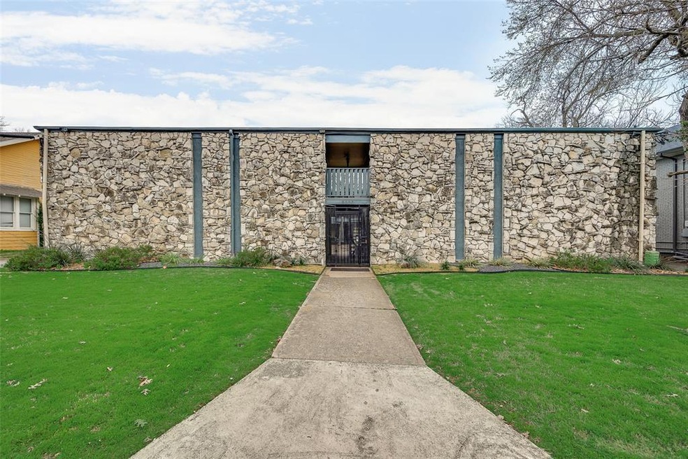 5330 Junius St unit 105, Dallas, TX 75214 - photo 1
