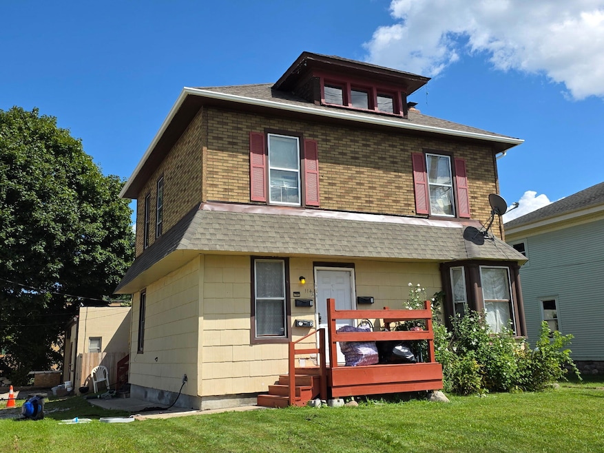 For Rent $1,300/month