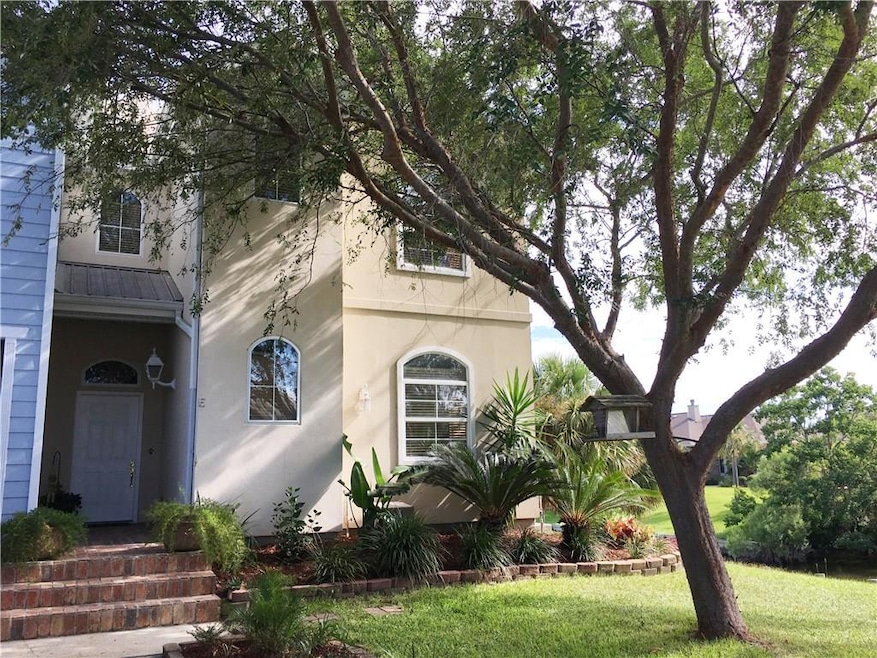 1407 Royal Palm Dr unit E, Slidell, LA 70458 - photo 1