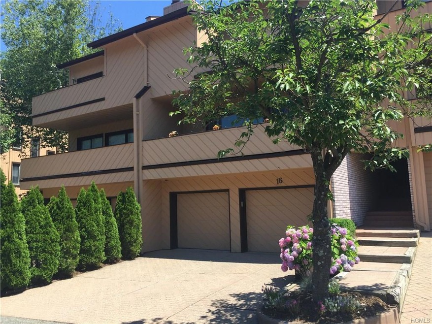 16 Dakota Ct, Suffern, NY 10901 - photo 1