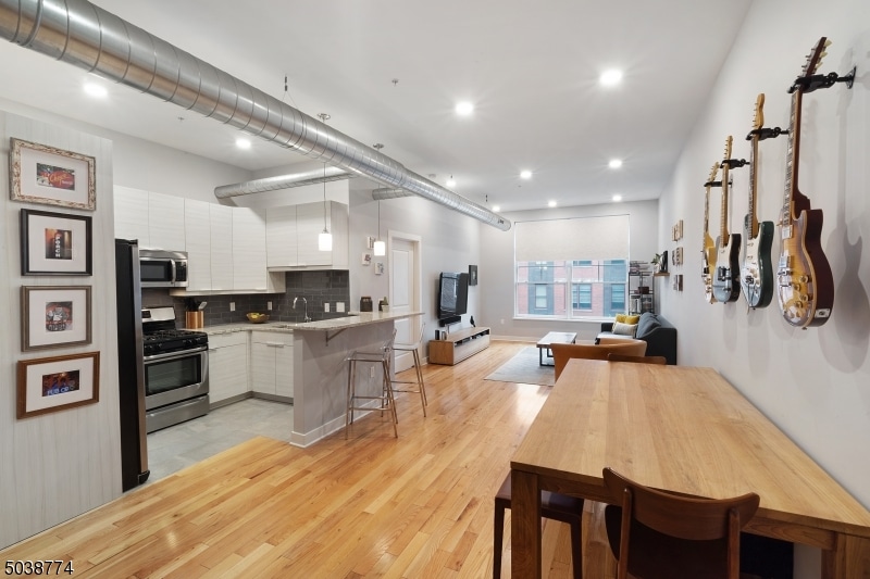 251 Newark Ave unit 3C, Jersey City, NJ 07302 - photo 1