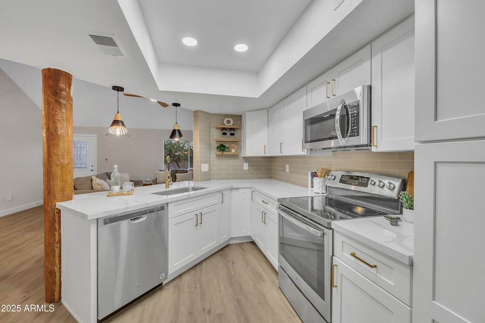 8873 N 47th Ln, Glendale, AZ 85302 - photo 1