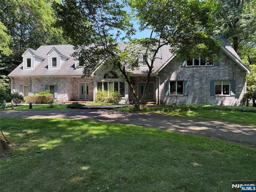 25 Ackerman Rd, Saddle River, NJ 07458 - photo 1