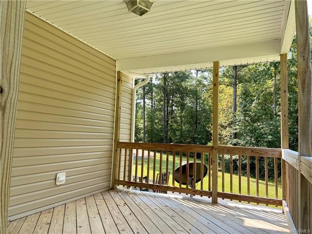 9470 Robin Rd, Disputanta, VA 23842 - photo 1