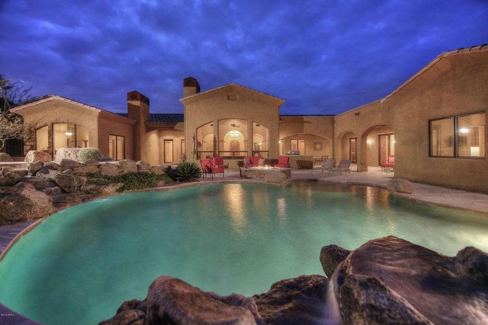 026_Pool-Patio