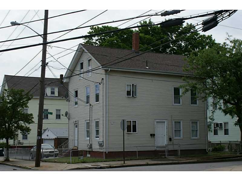 48 Knowles St, Pawtucket, RI 02860 - photo 1