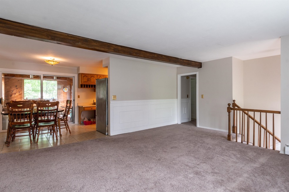 7 Shady Ln, MerriMacK, NH 03054 - photo 1