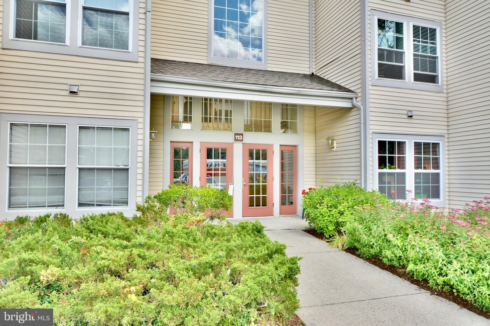 113 Cascade Ct unit 5, Princeton, NJ 08540 - photo 1