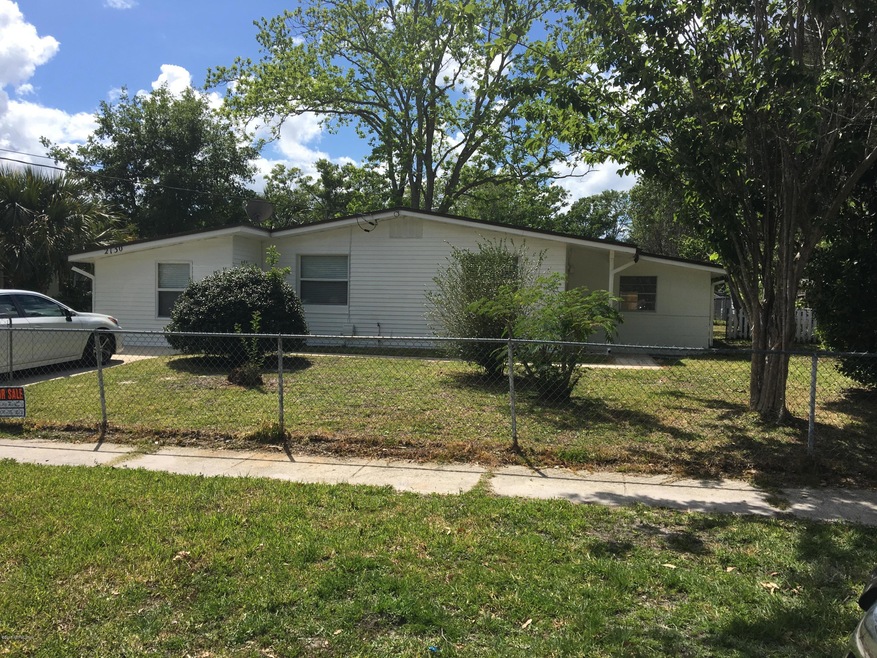 2130 Burpee Dr, Jacksonville, FL 32210 - photo 1