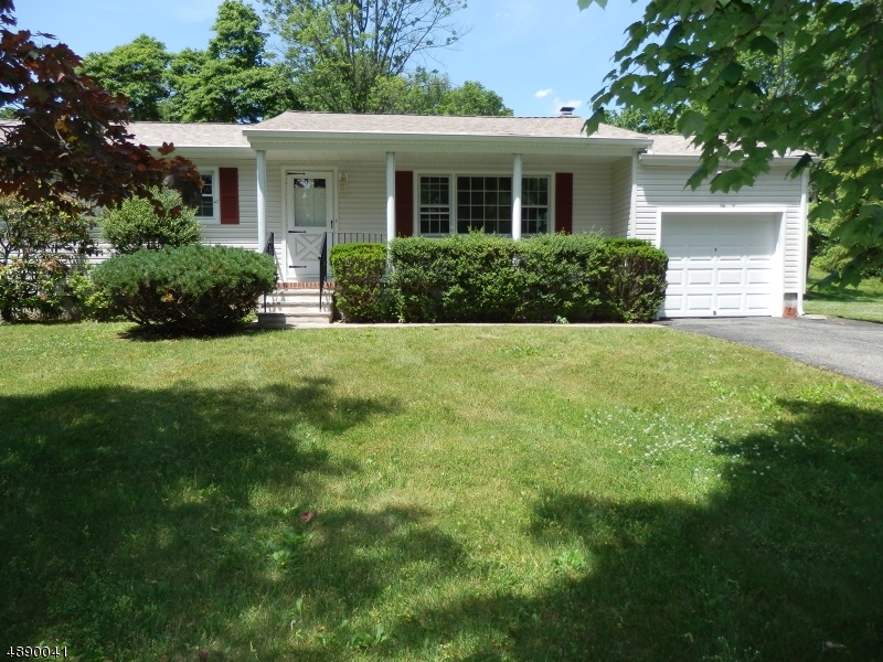 4 Eastbrook Rd, Parsippany, NJ 07054 - photo 1