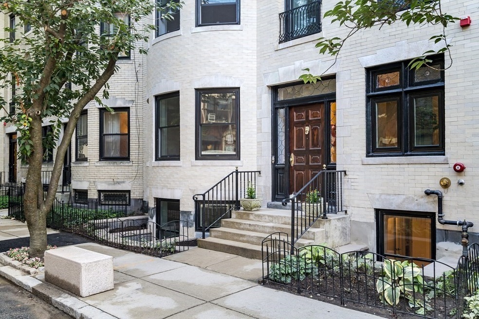 7 Keswick St unit 3, Boston, MA 02215 - photo 1