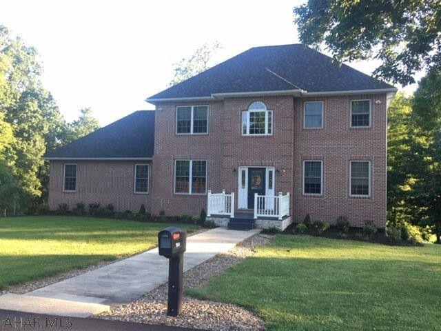 1041 Grindstone Cir, Everett, PA 15537 - photo 1