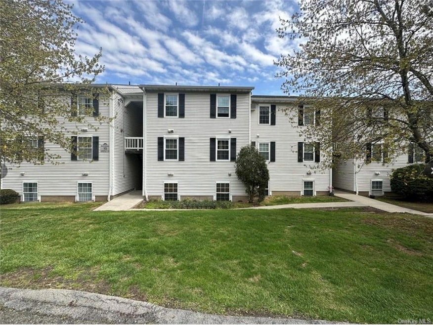 15 Lexington Hill unit 8, Harriman, NY 10926 - photo 1